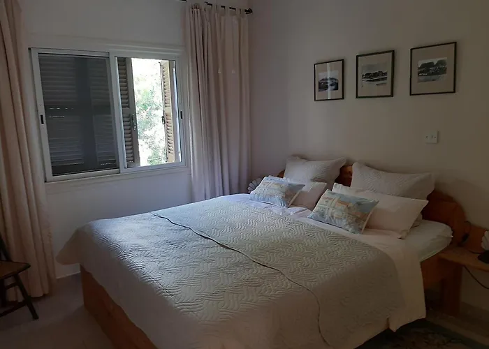 Limnaria Deluxe Maisonette