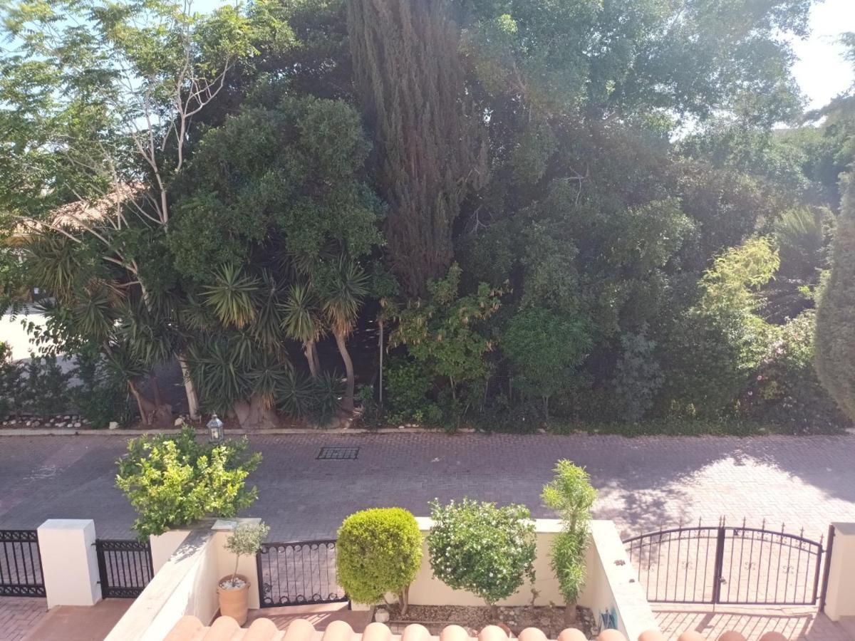 Limnaria Deluxe Maisonette בית נופש *